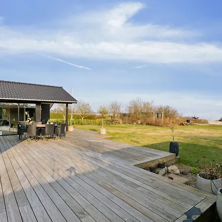 Viveke - 10m From The Sea By Interhome Binderup Strand