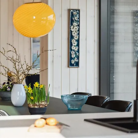 Viveke - 10m From The Sea By Interhome Feriehus *