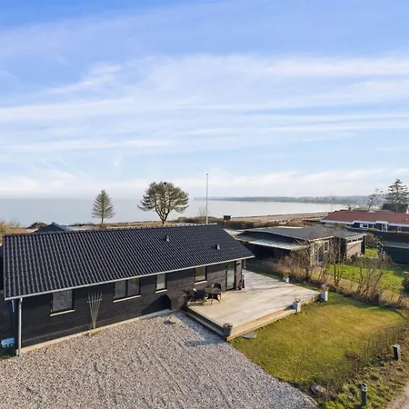 Дом отдыха Viveke - 10m From The Sea By Interhome