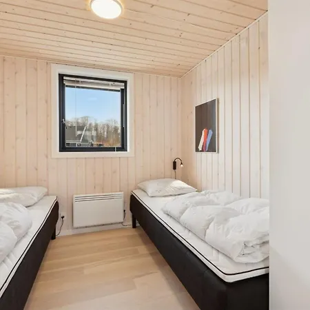 Viveke - 10m From The Sea By Interhome *
