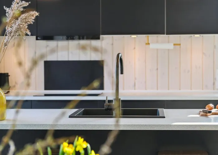 Viveke - 10m From The Sea By Interhome